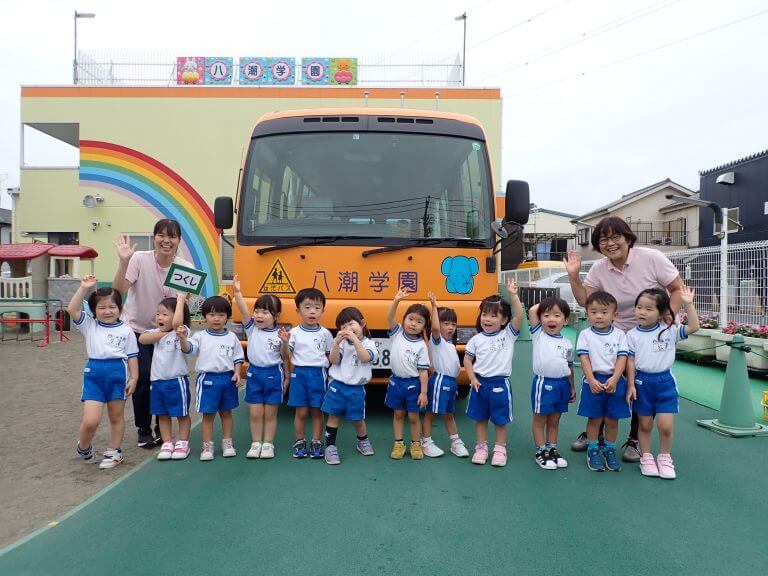 八潮なないろ保育園（認可保育園）は、こころの優しい、思いやりのある子どもを育てます。